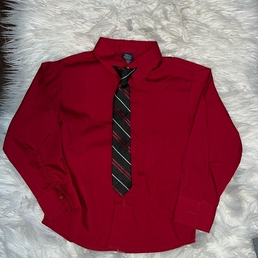 Adorable 4-Piece Nautica Suit - Picture 4 of 5
